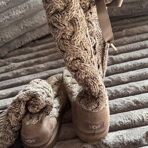 UGG Women's Cable Knit Boots - grey